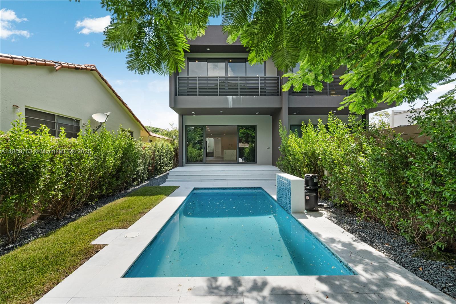 2840 SW 32nd Ct # 2840