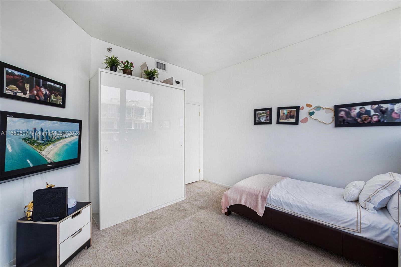 10175 Collins Ave Unit: PH8