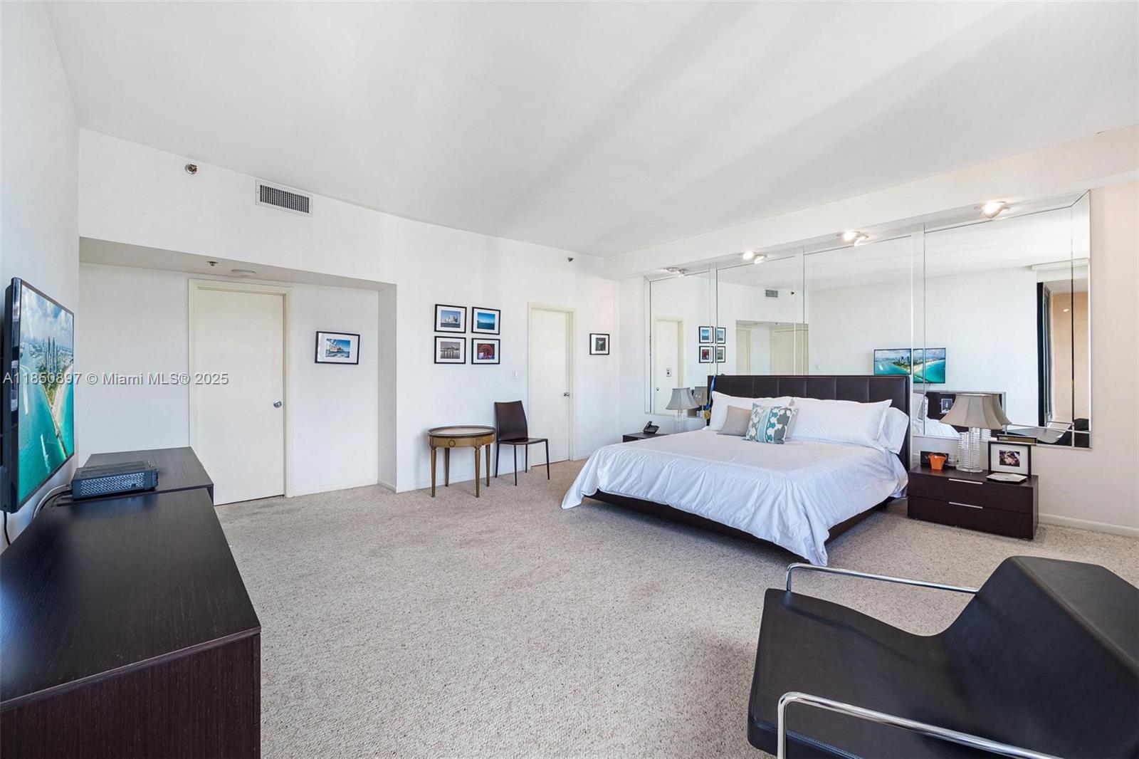 10175 Collins Ave Unit: PH8