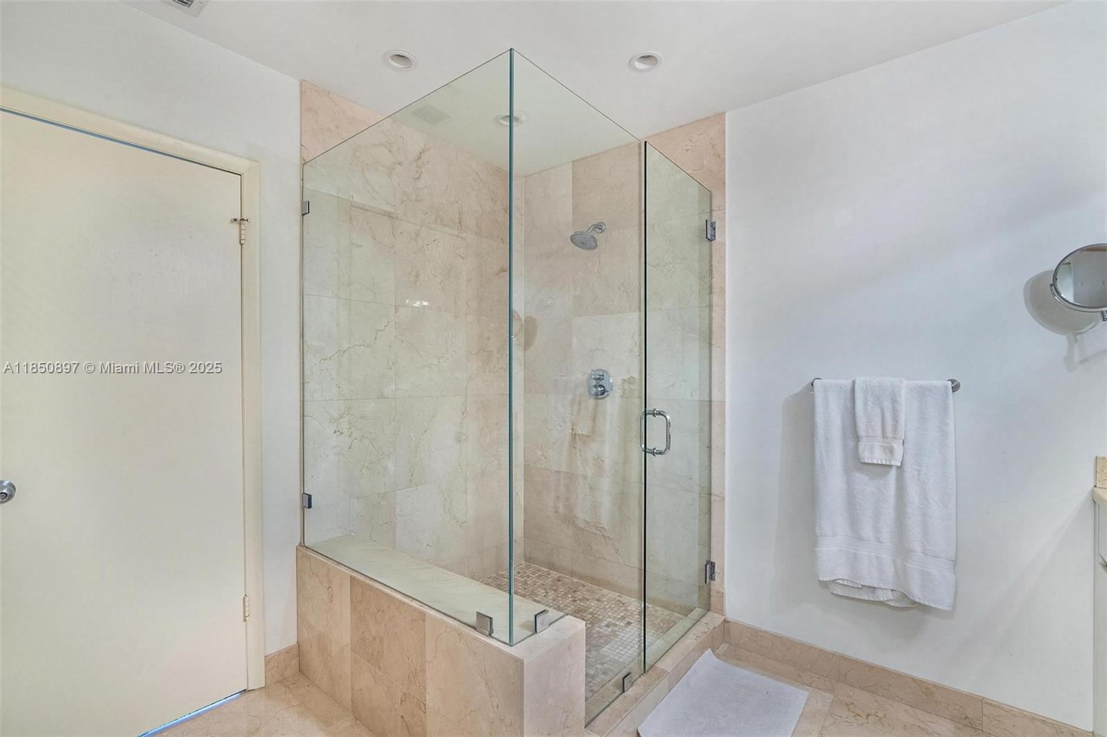 10175 Collins Ave Unit: PH8