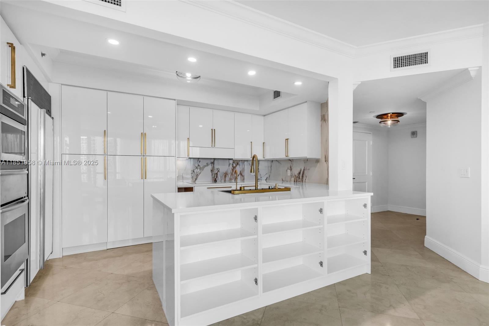 3101 S Ocean Dr # 2605