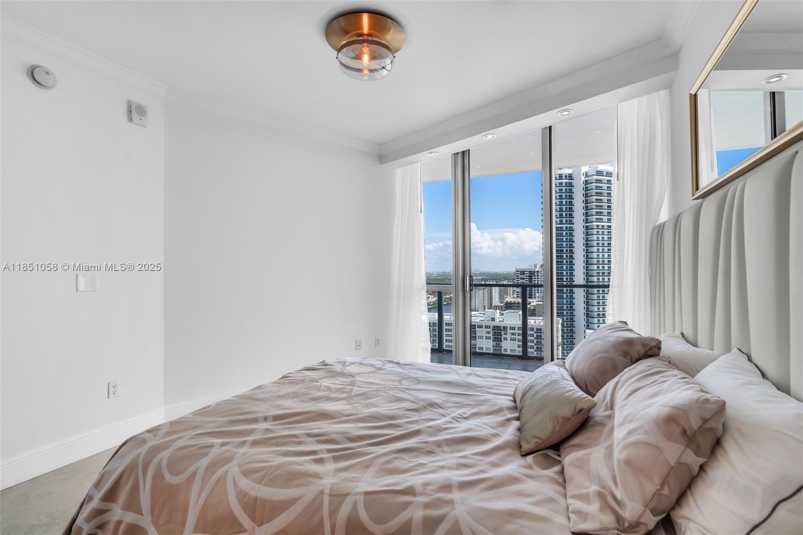 3101 S Ocean Dr # 2605