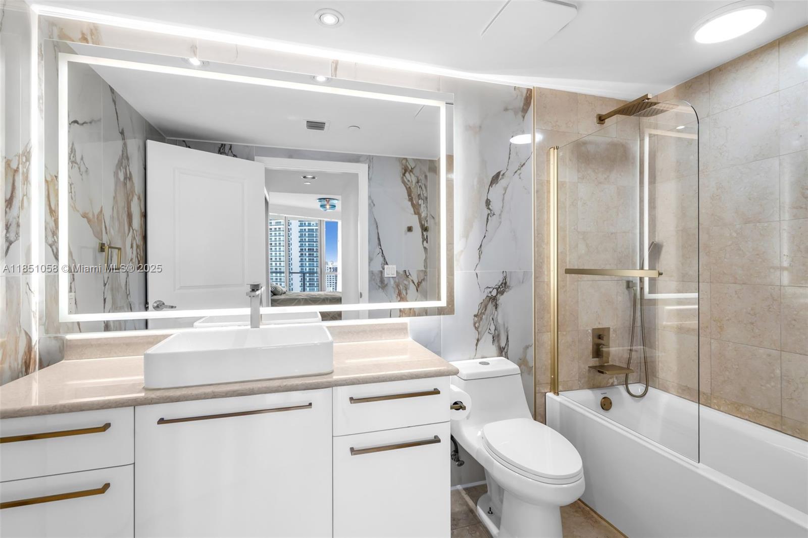 3101 S Ocean Dr # 2605