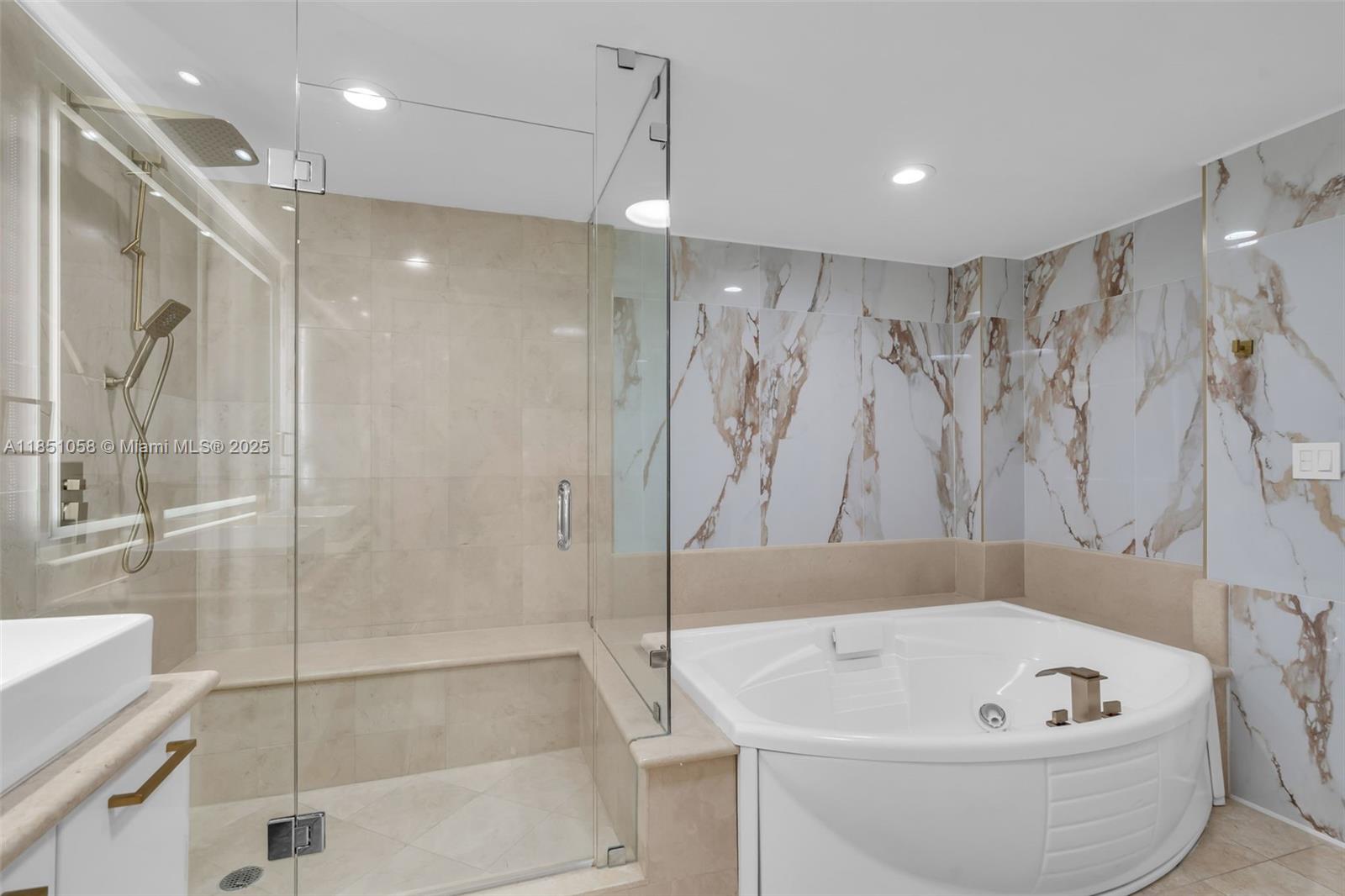 3101 S Ocean Dr # 2605