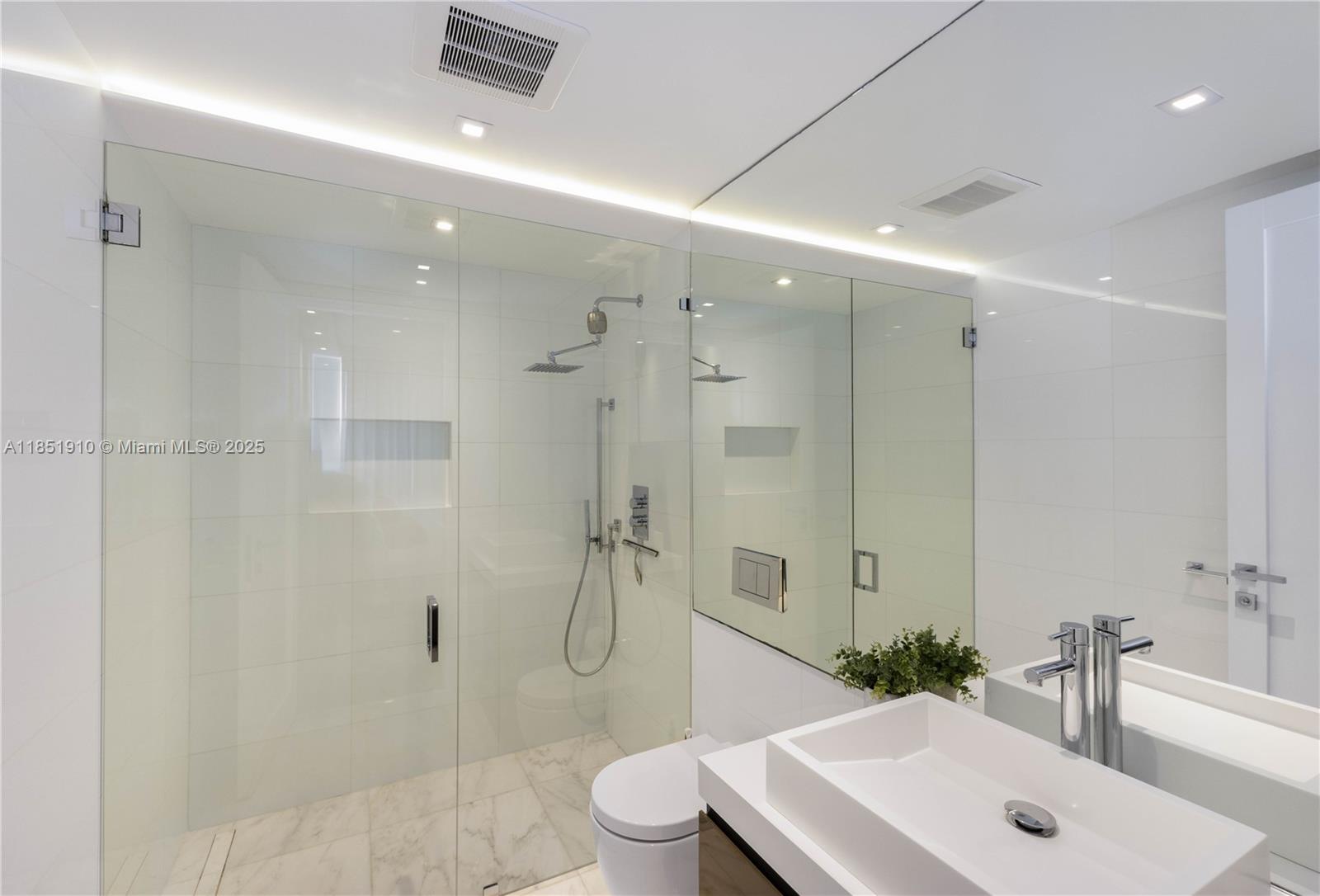 1331 Brickell Bay Dr # 909