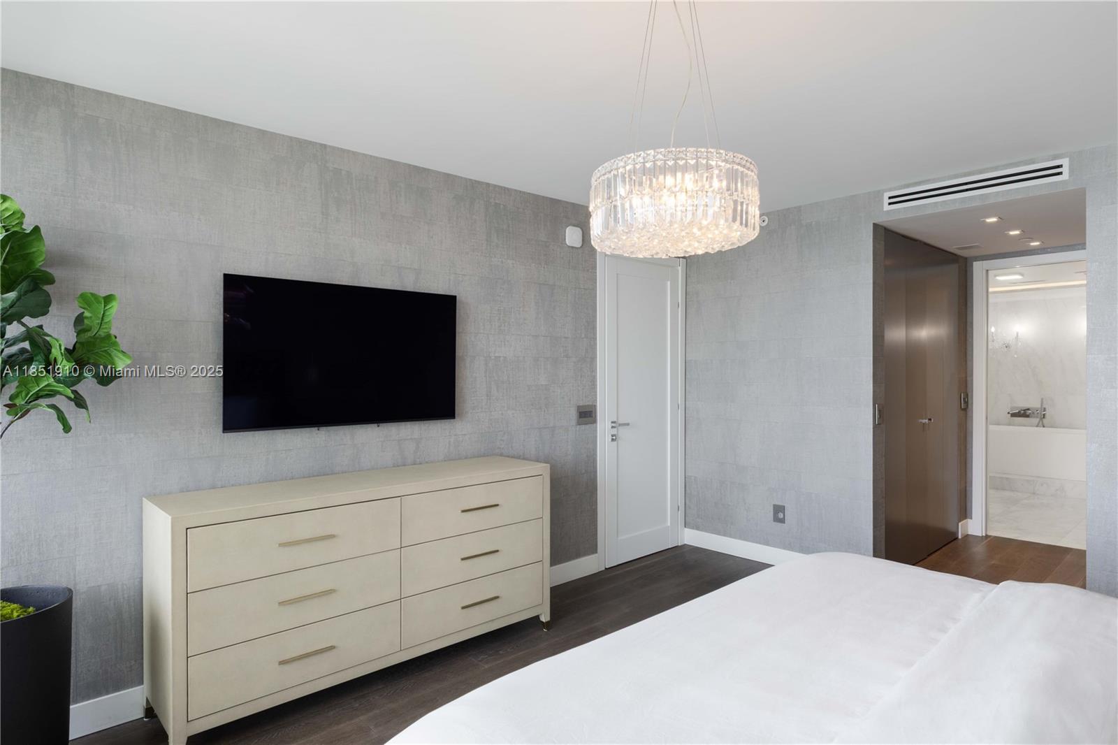 1331 Brickell Bay Dr # 909