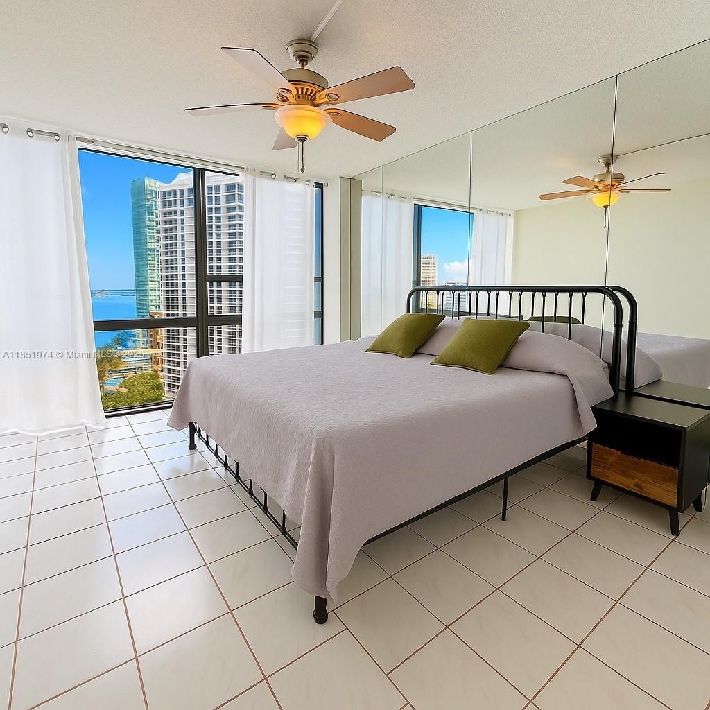 600 NE 36th St # 1516