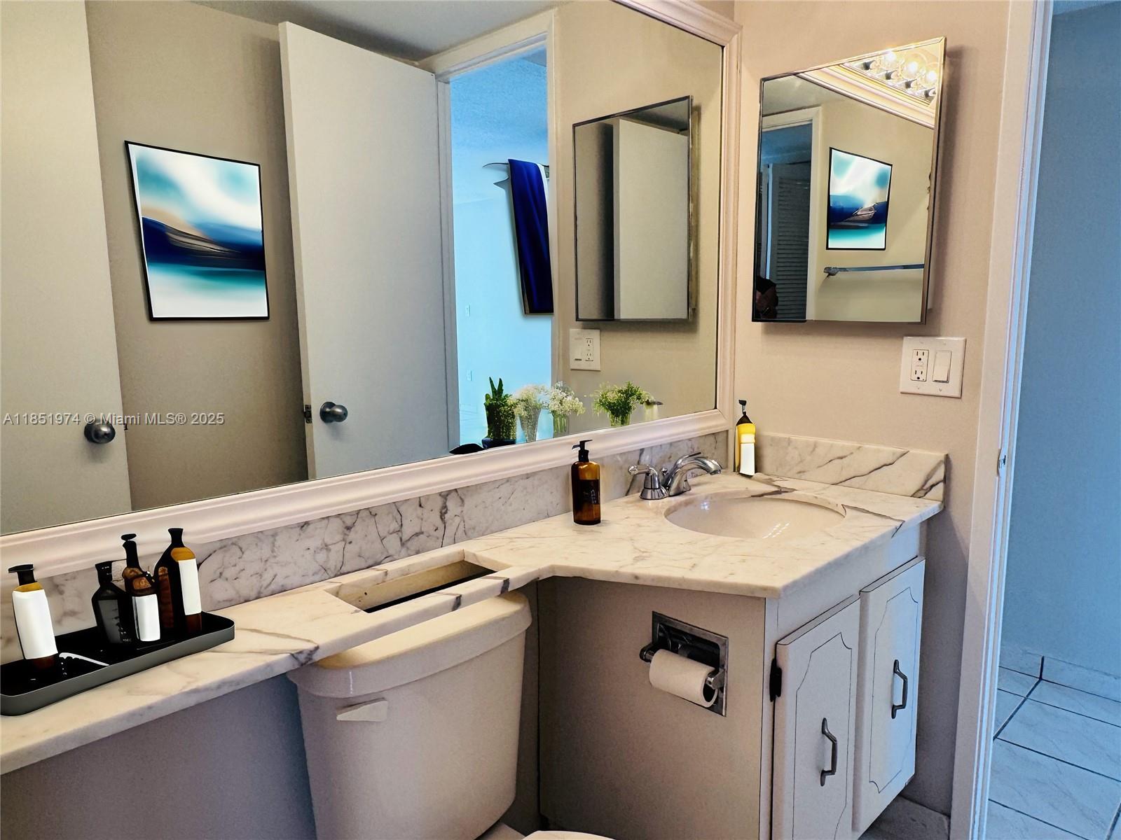 600 NE 36th St # 1516