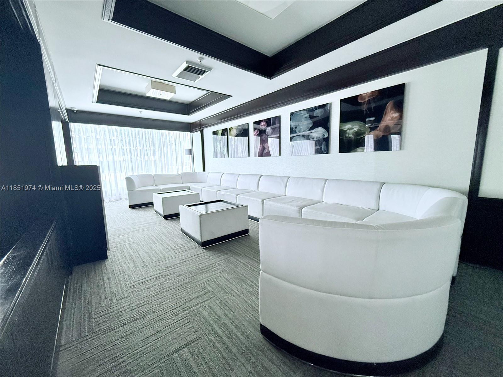 600 NE 36th St # 1516