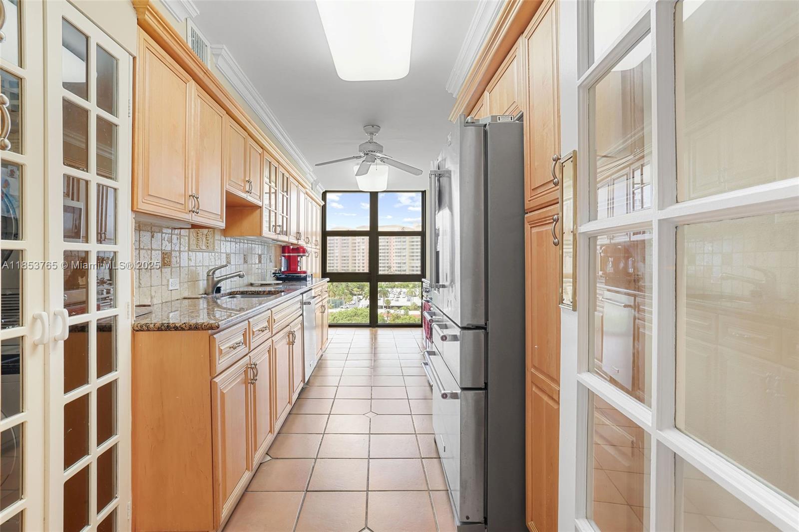 1121 Crandon Blvd # E802