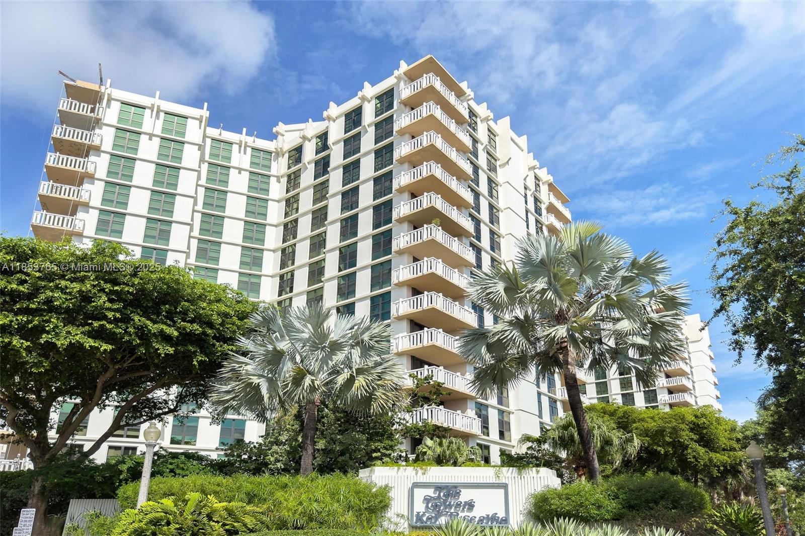 1121 Crandon Blvd # E802