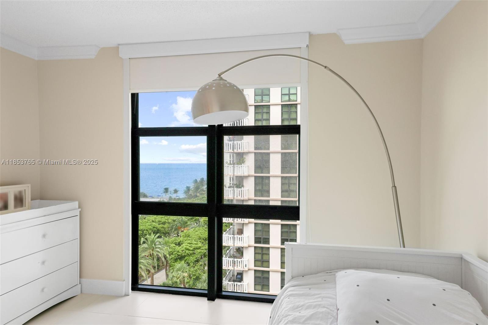 1121 Crandon Blvd # E802