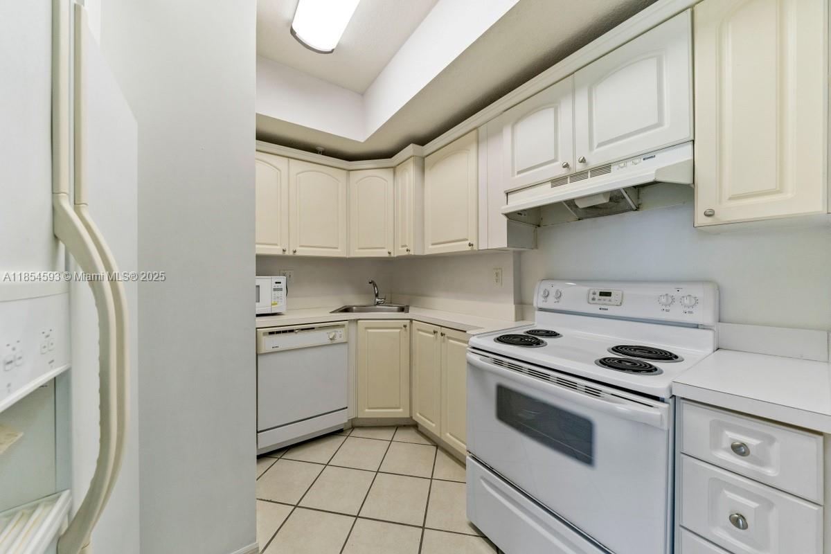 3500 Coral Way # 1006