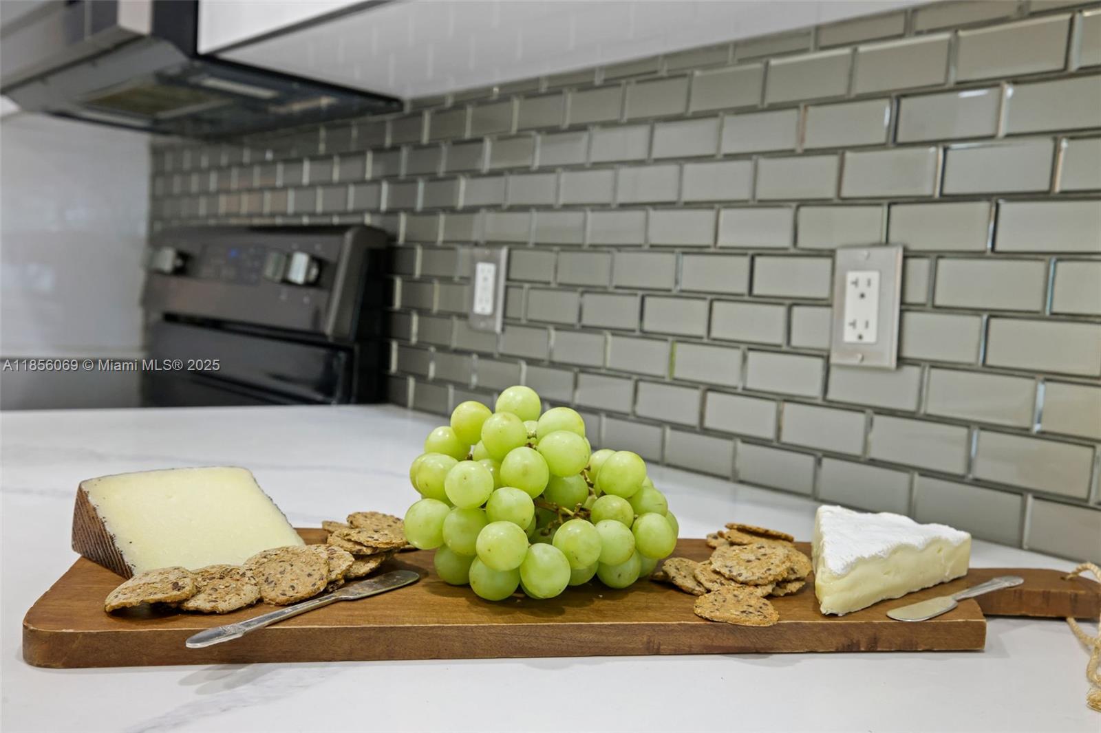 1450 Lincoln Rd # 403