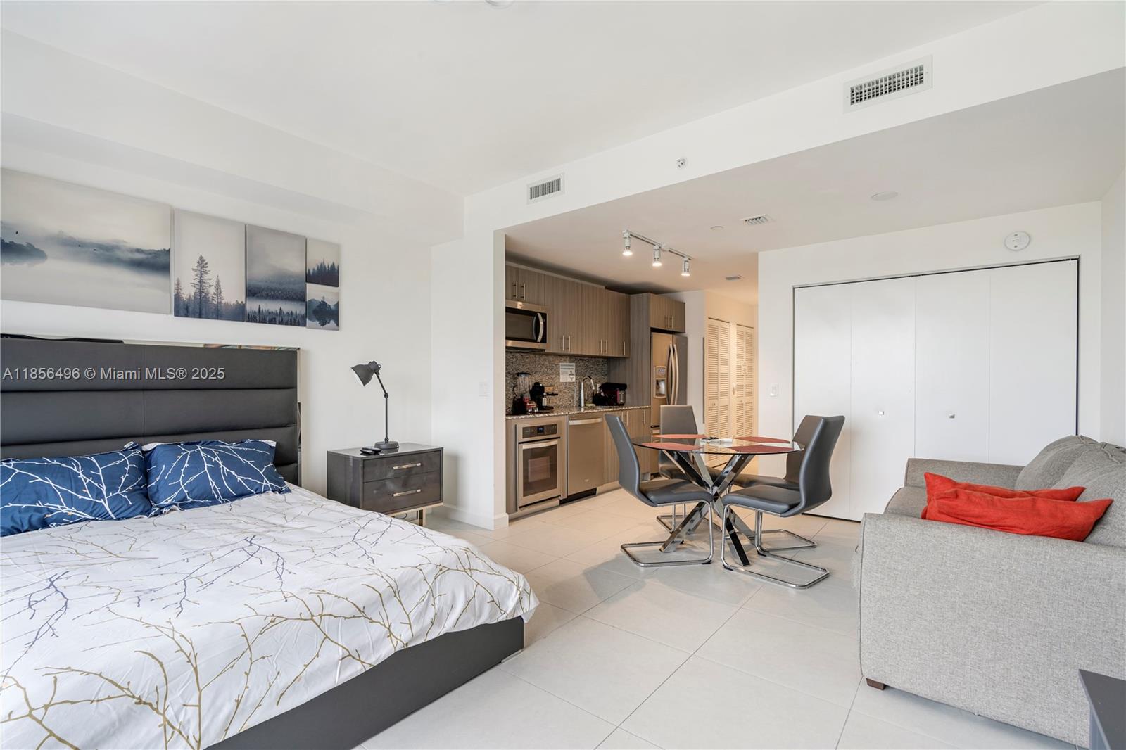 5350 NW 84th Ave # 1516