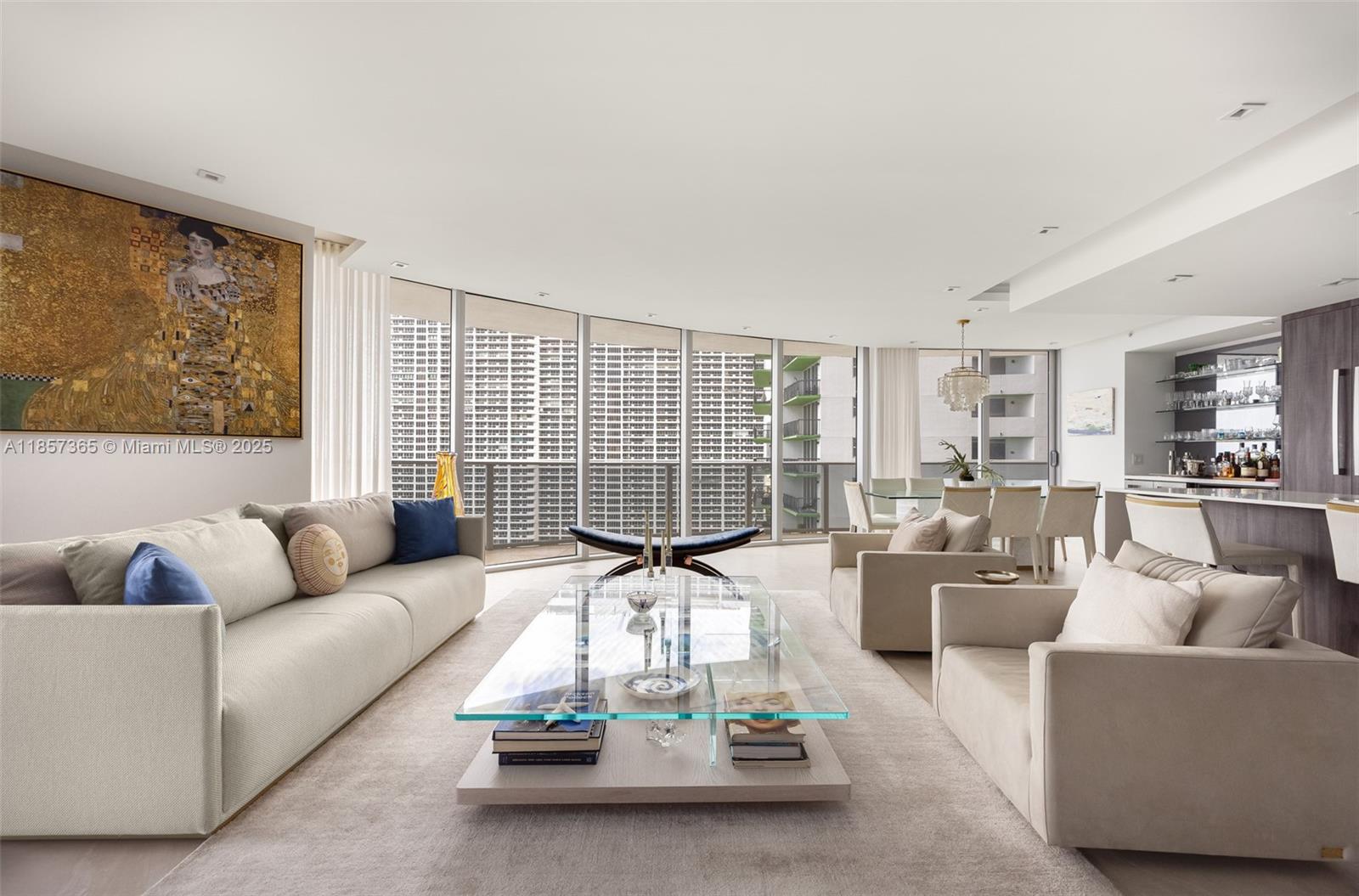 488 NE 18th St # 1912