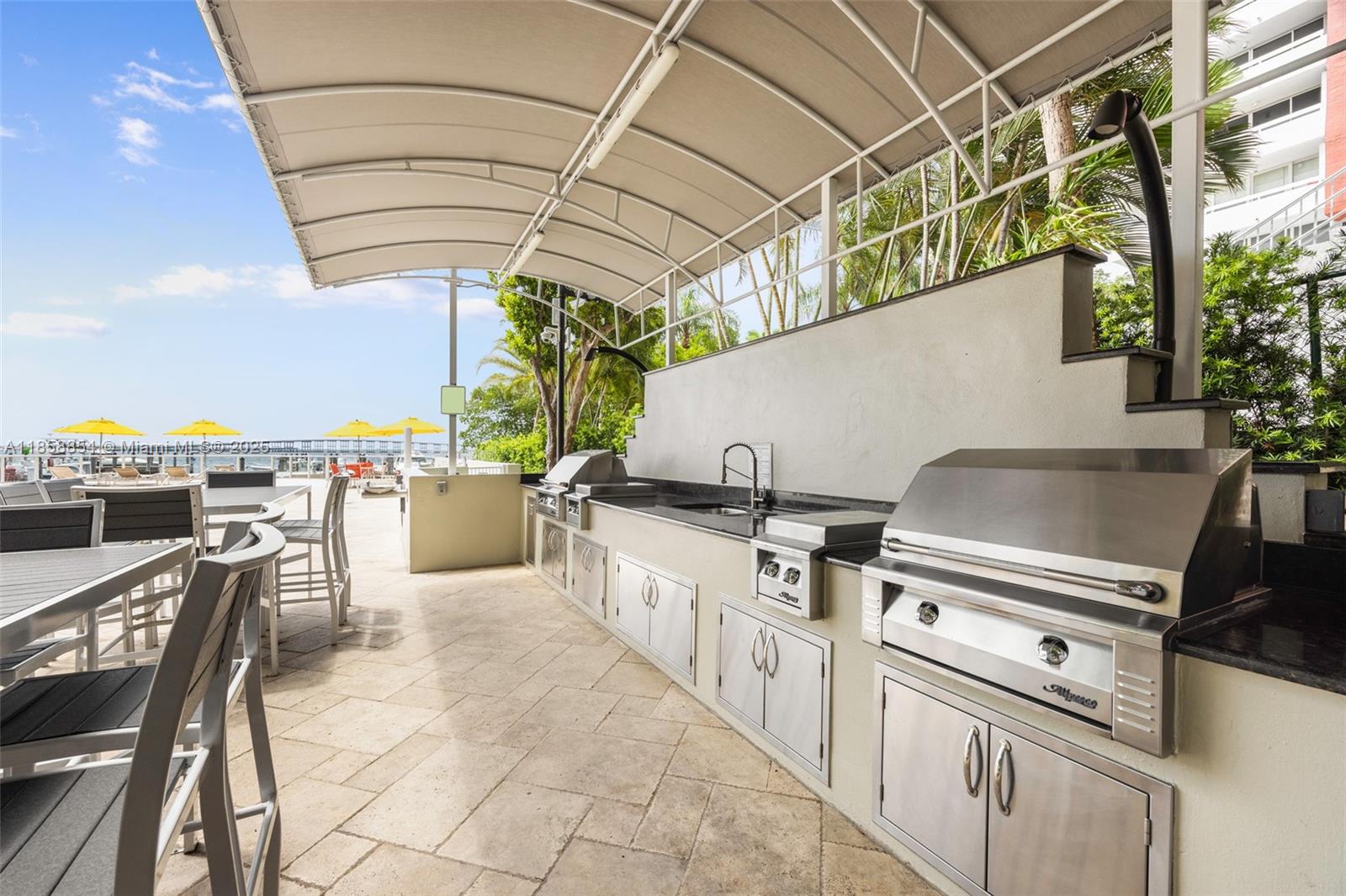 1581 Brickell Ave # T104