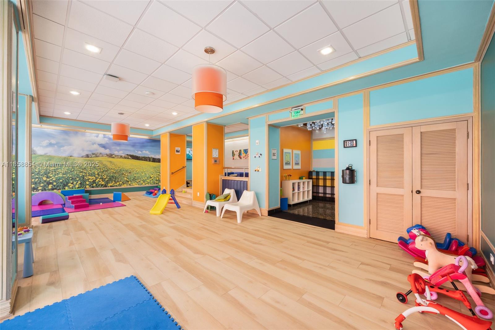 1581 Brickell Ave # T104