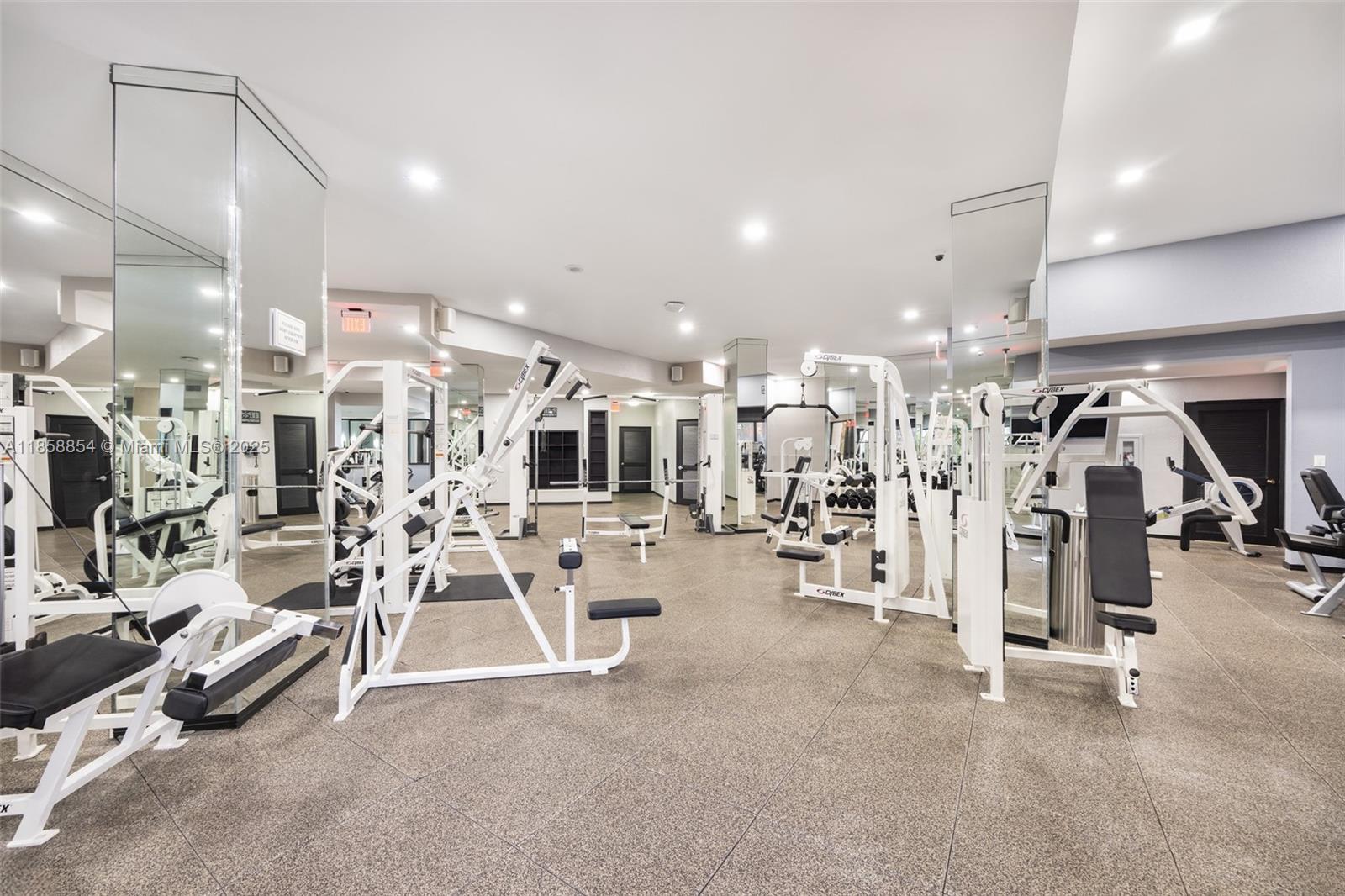 1581 Brickell Ave # T104