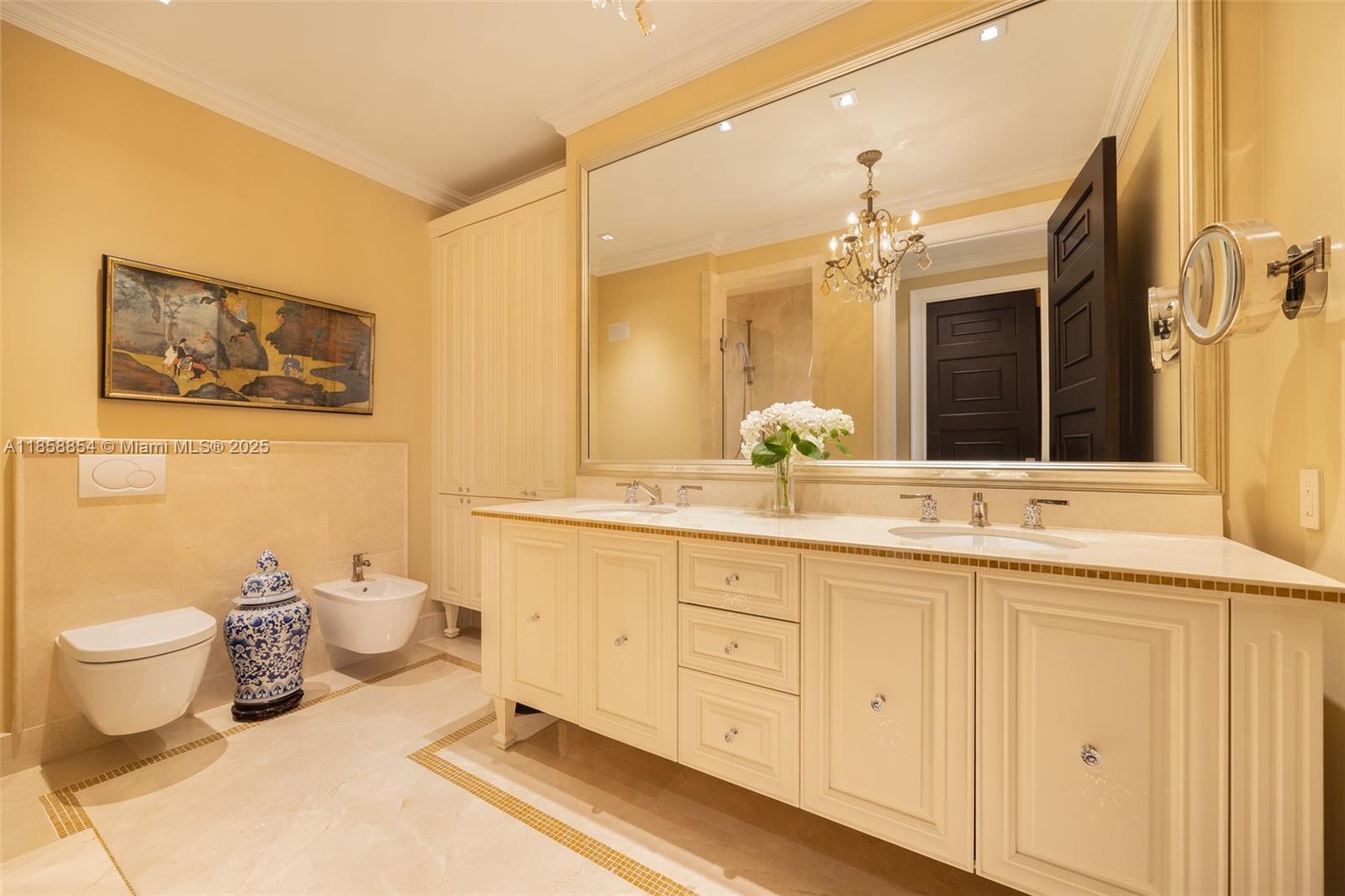 1581 Brickell Ave # T104