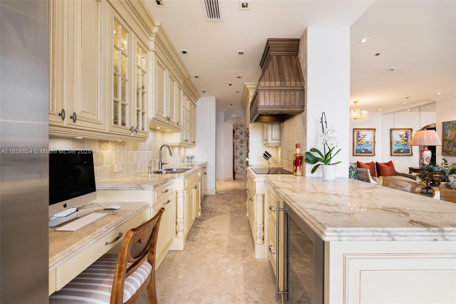 1581 Brickell Ave # T104