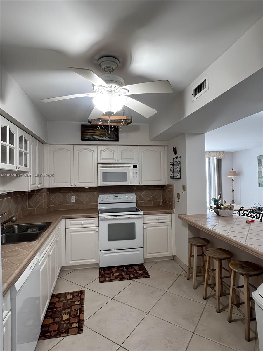 5825 Collins Ave # 7K