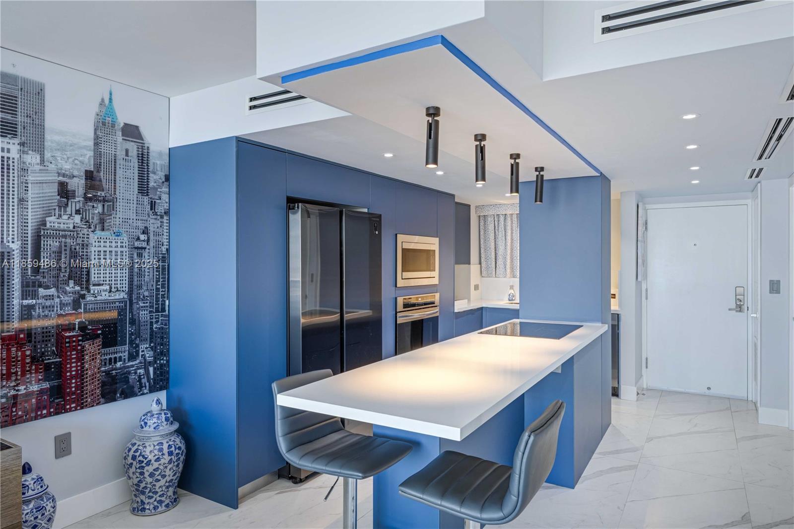 1345 Lincoln Rd # 1004