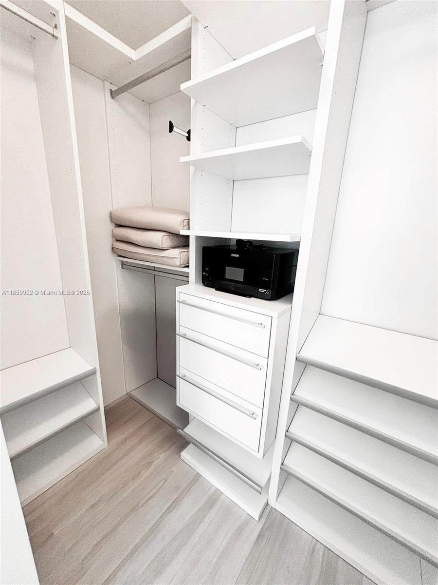 1300 S Miami Ave Unit: 2209