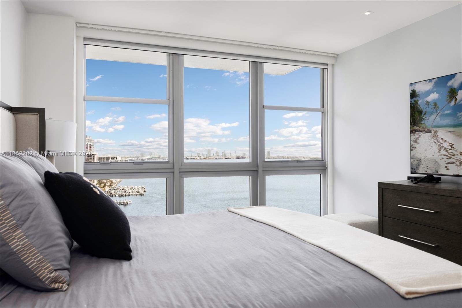 2451 Brickell Ave # 21D