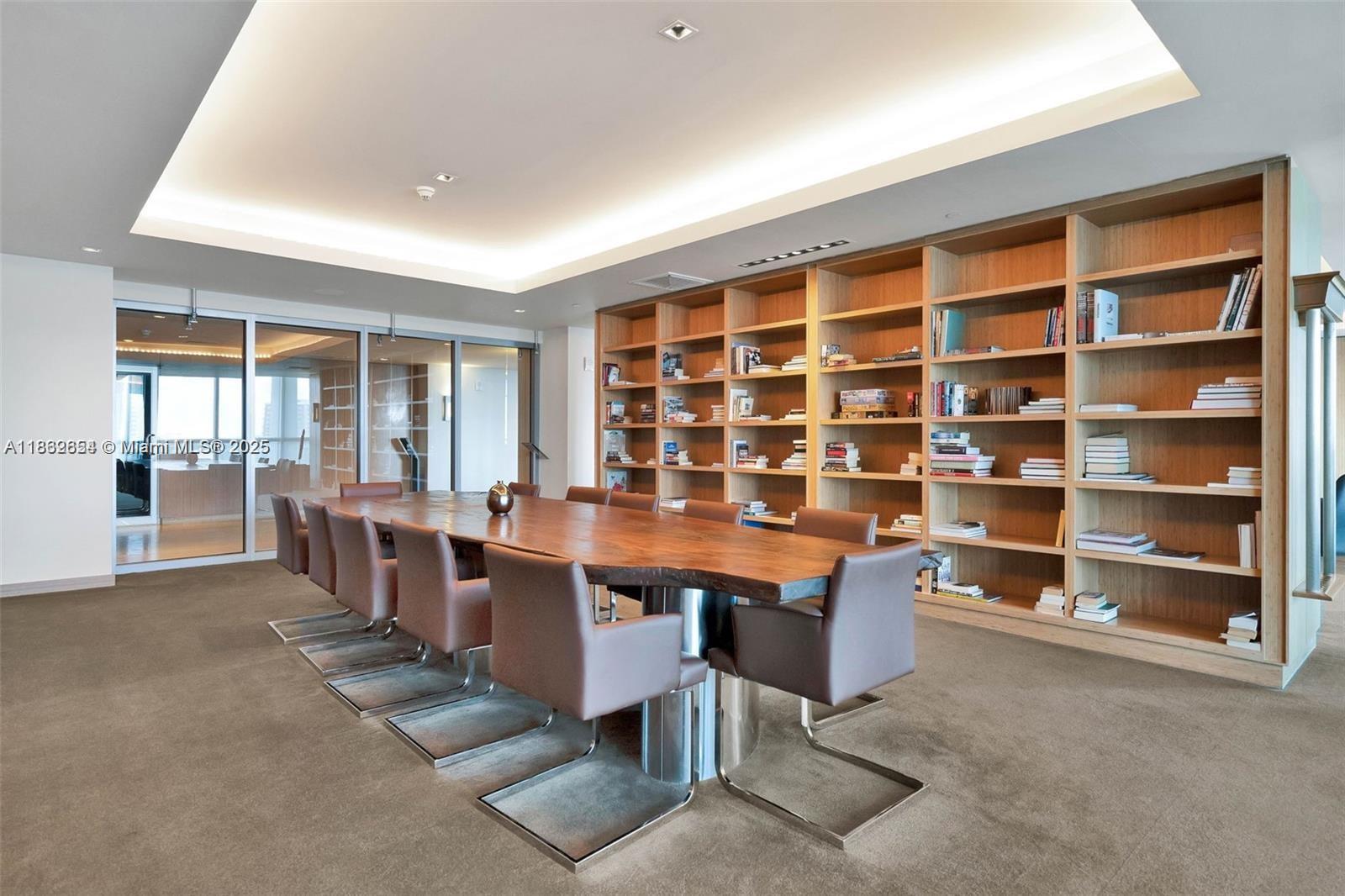 900 Biscayne Blvd # 5208