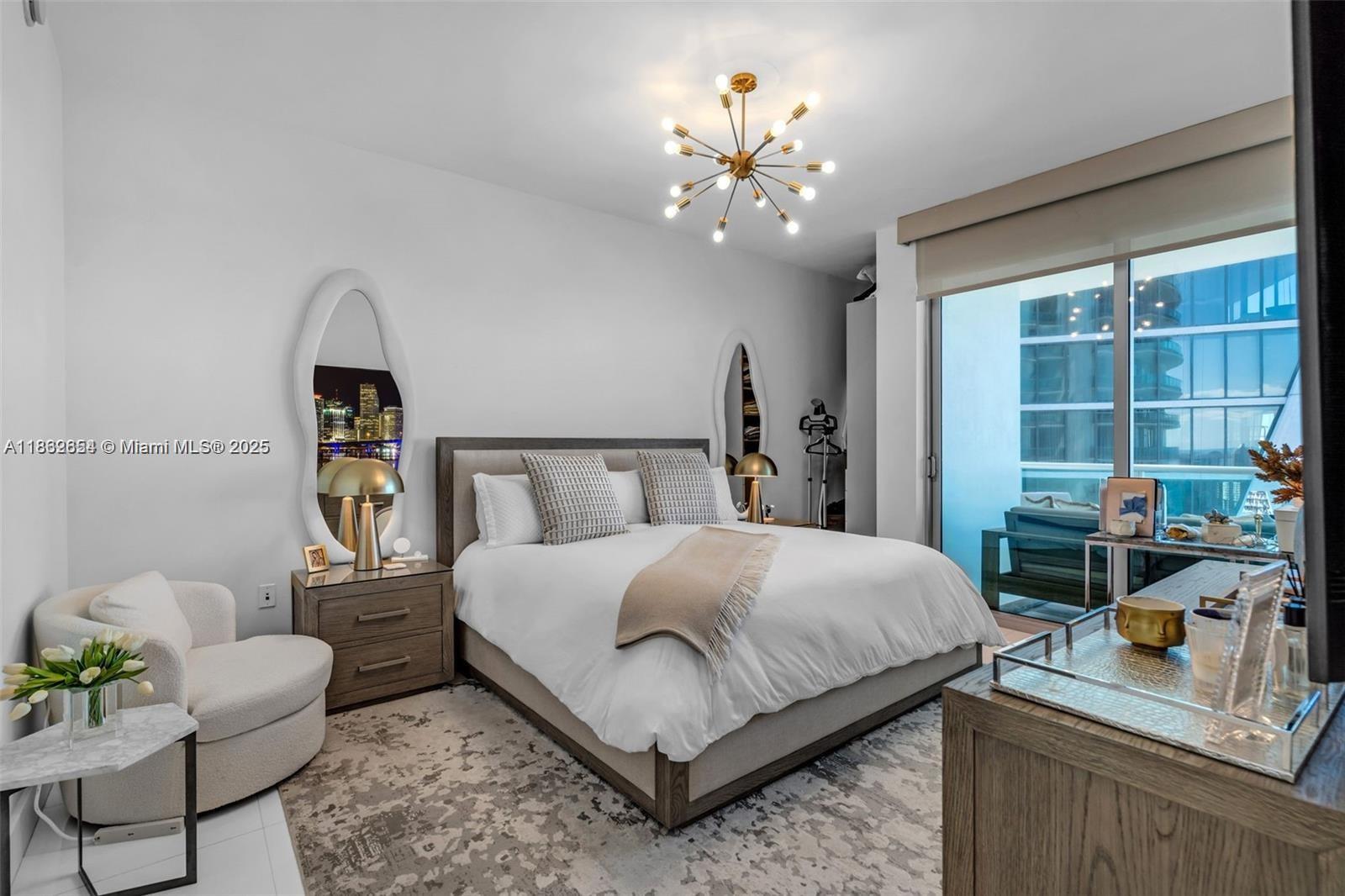 900 Biscayne Blvd # 5208