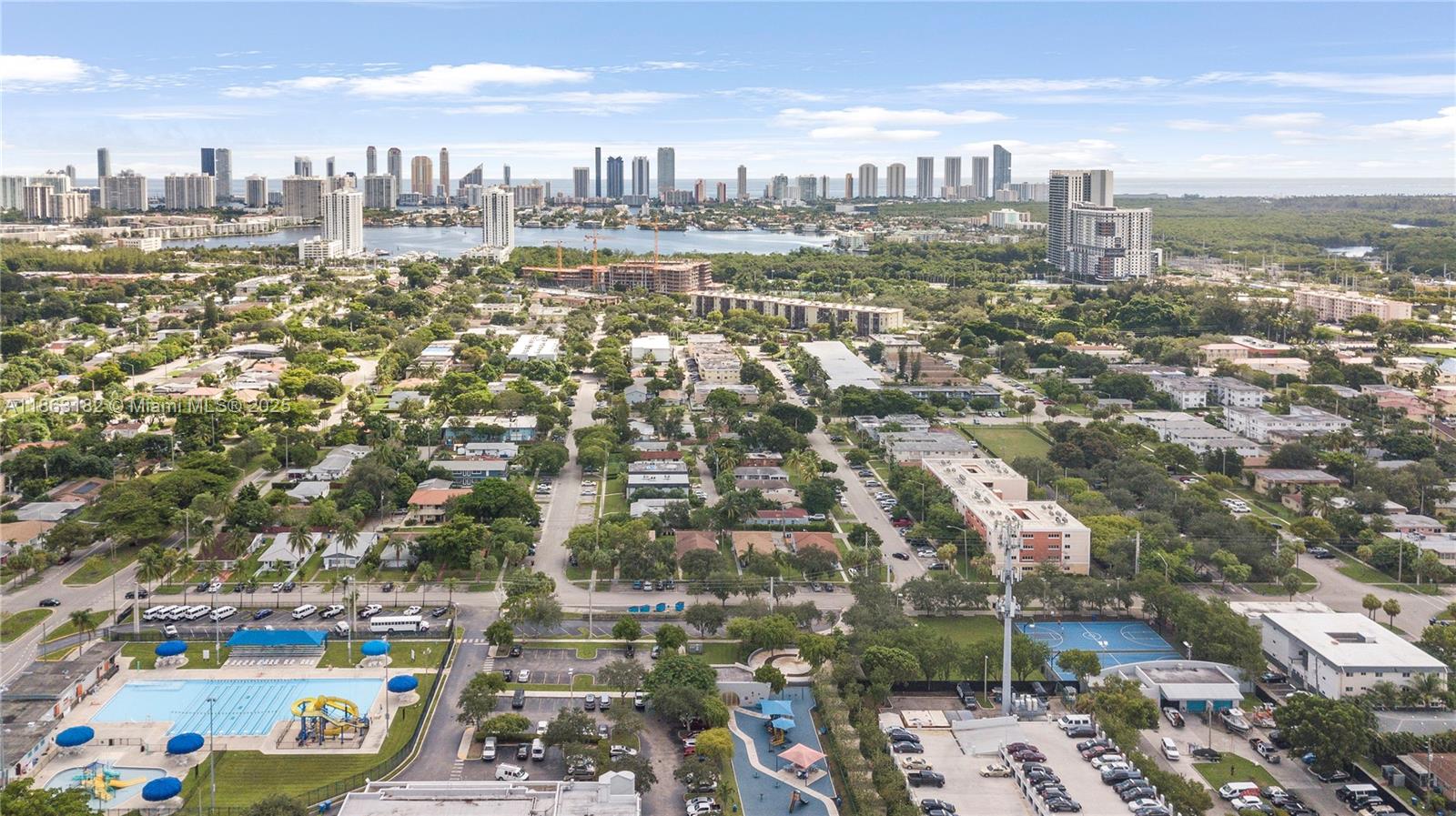 2040 NE 170th St # 2