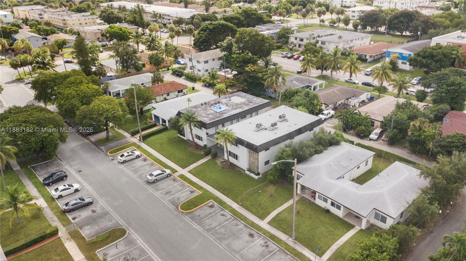 2040 NE 170th St # 2