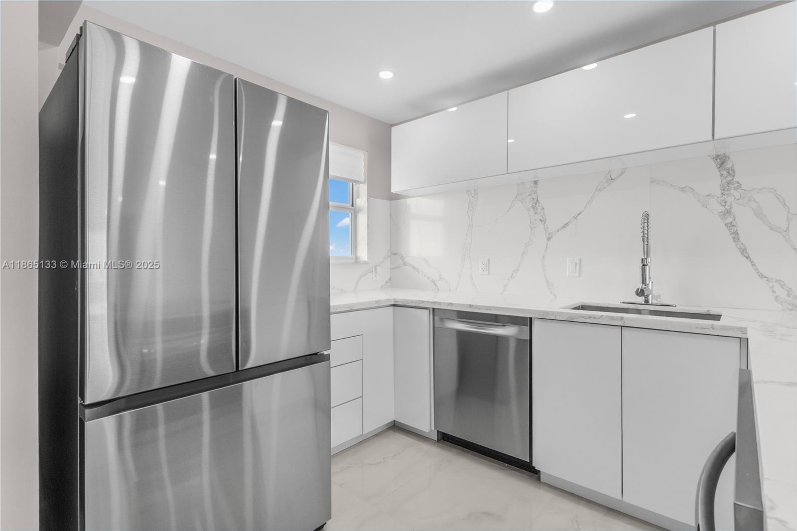 1331 Lincoln Rd # 1302