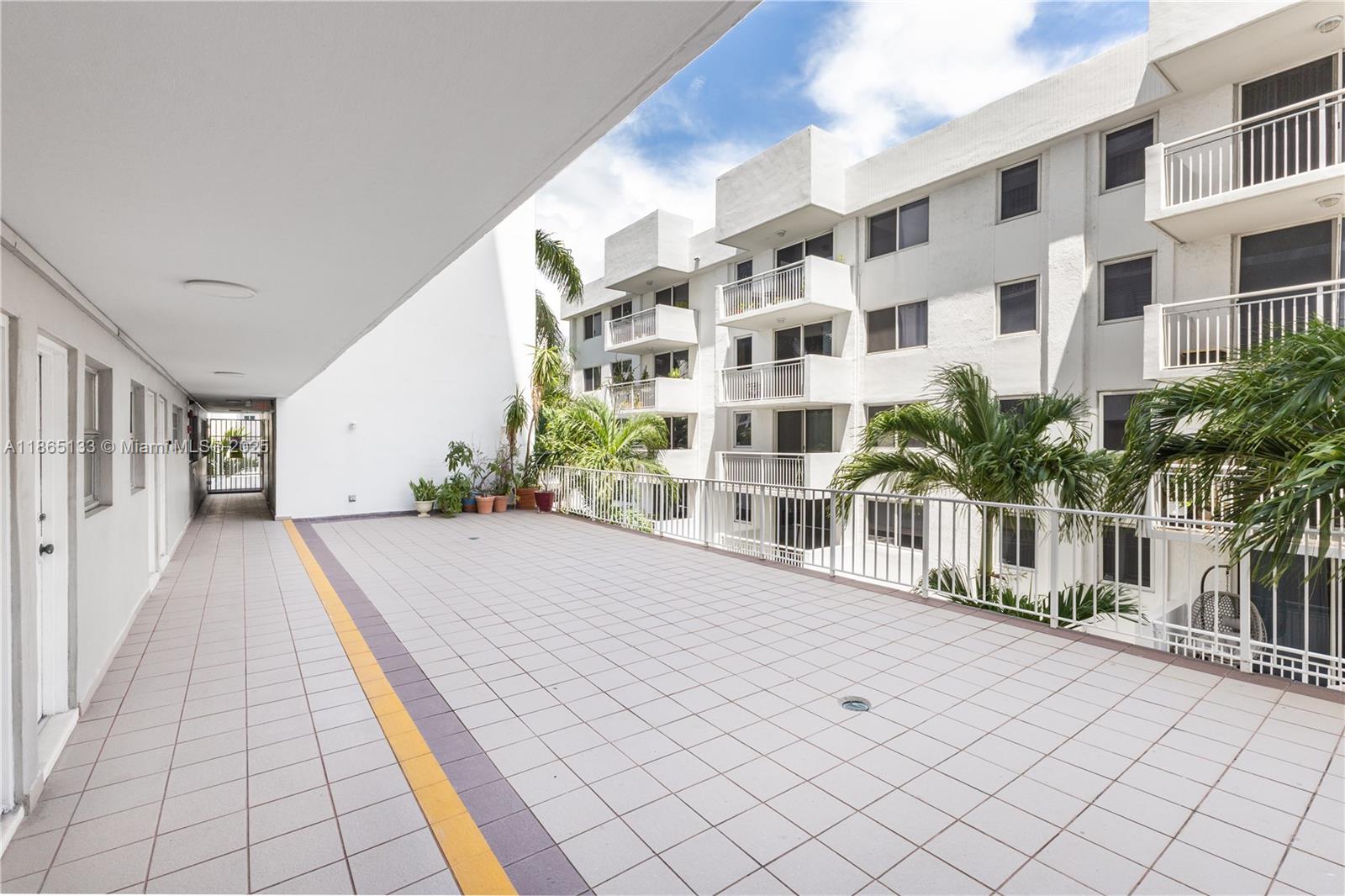 1331 Lincoln Rd # 1302