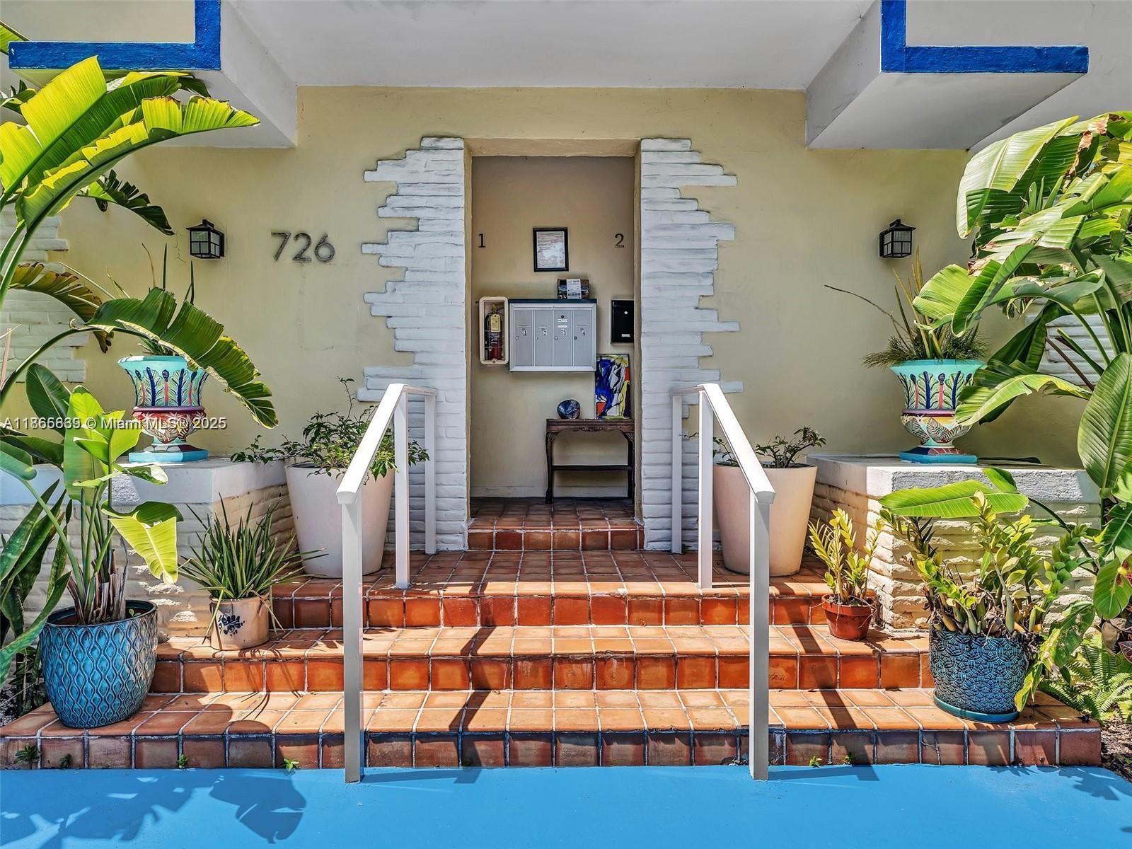 726 Jefferson Ave # 1