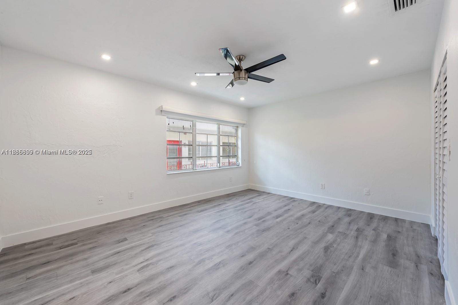 726 Jefferson Ave # 1