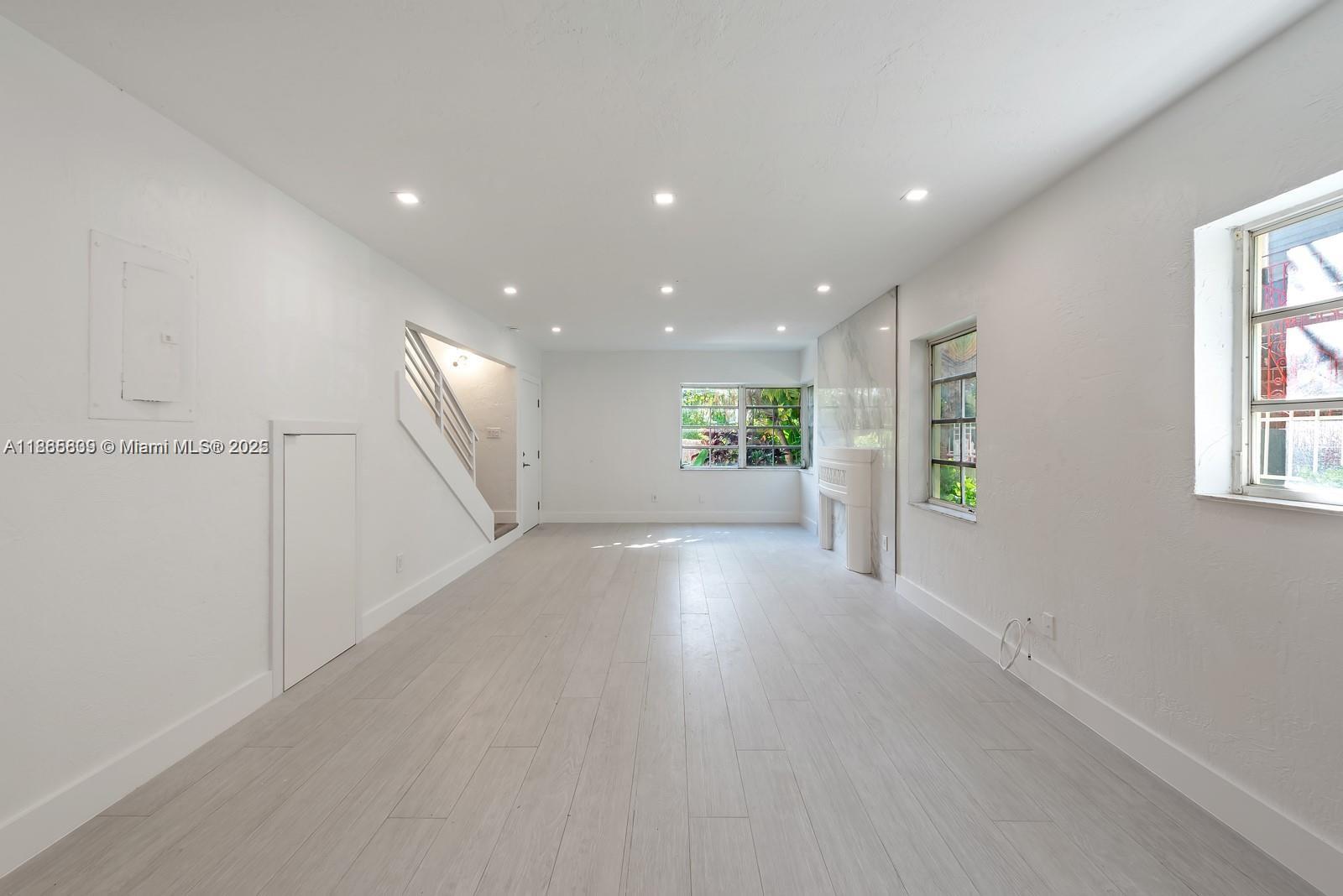 726 Jefferson Ave # 1