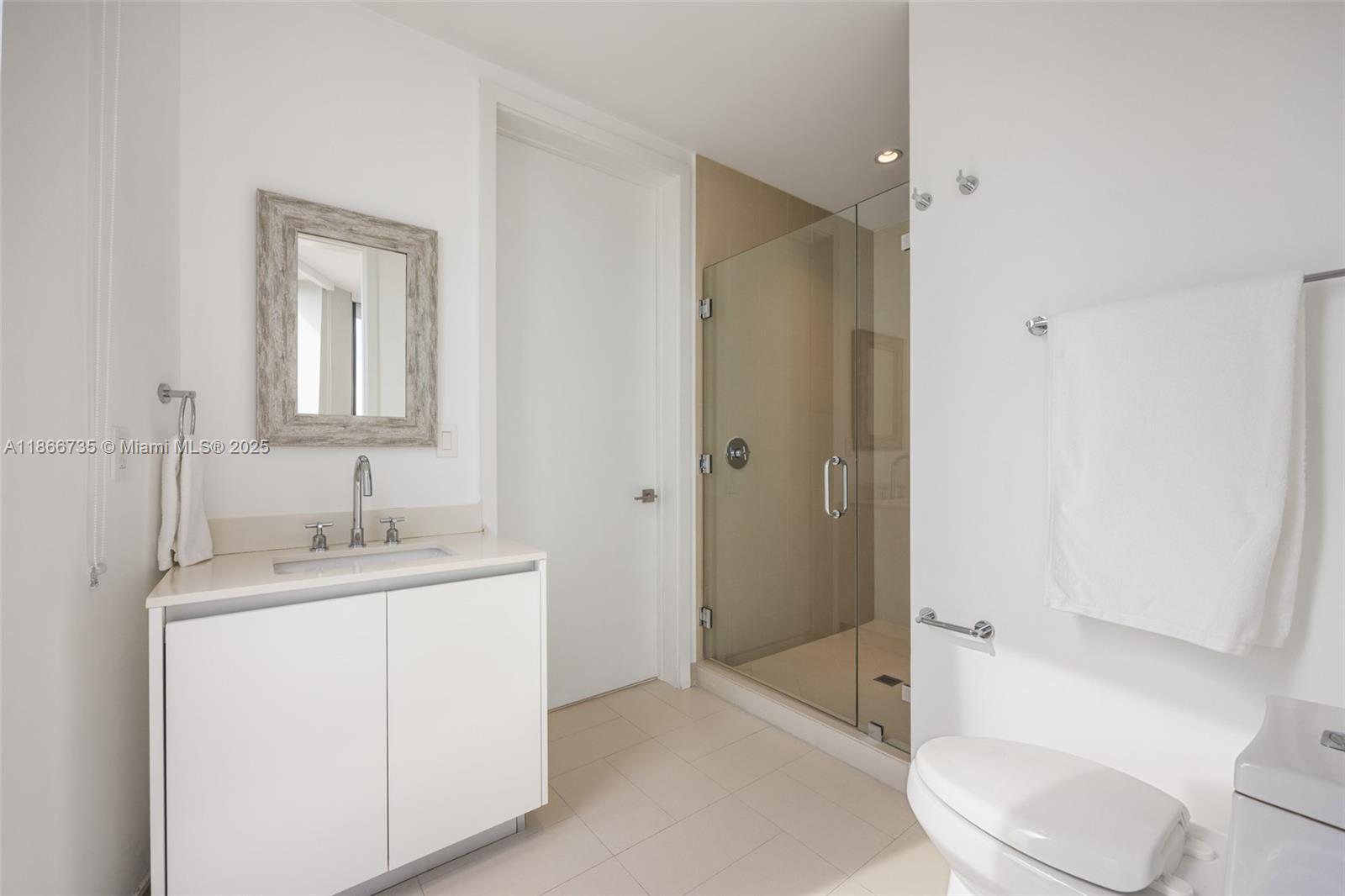 2831 S Bayshore Dr # 1701