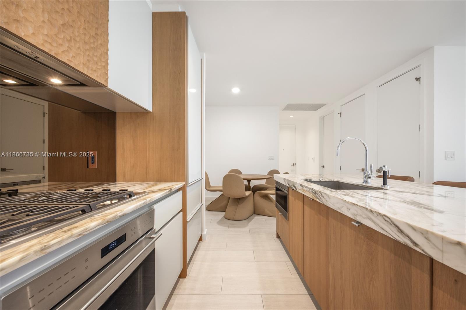 2831 S Bayshore Dr # 1701