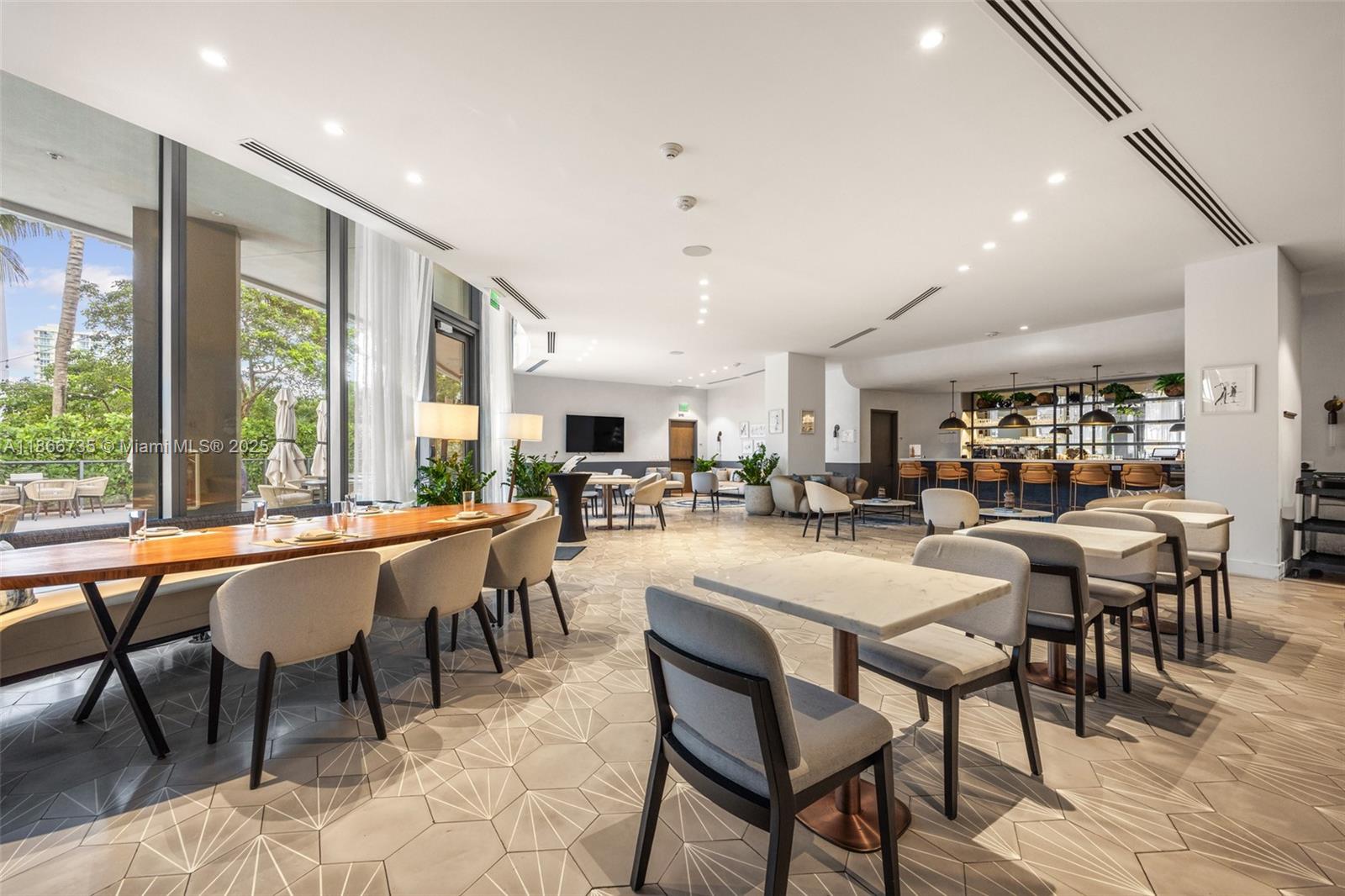 2831 S Bayshore Dr # 1701