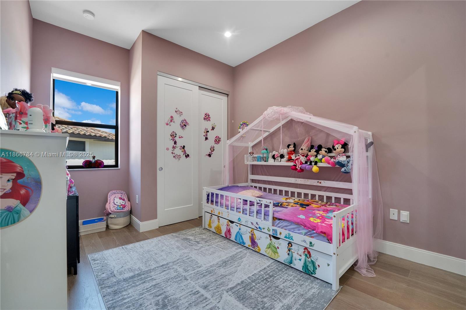 8279 NW 43rd St # 8279