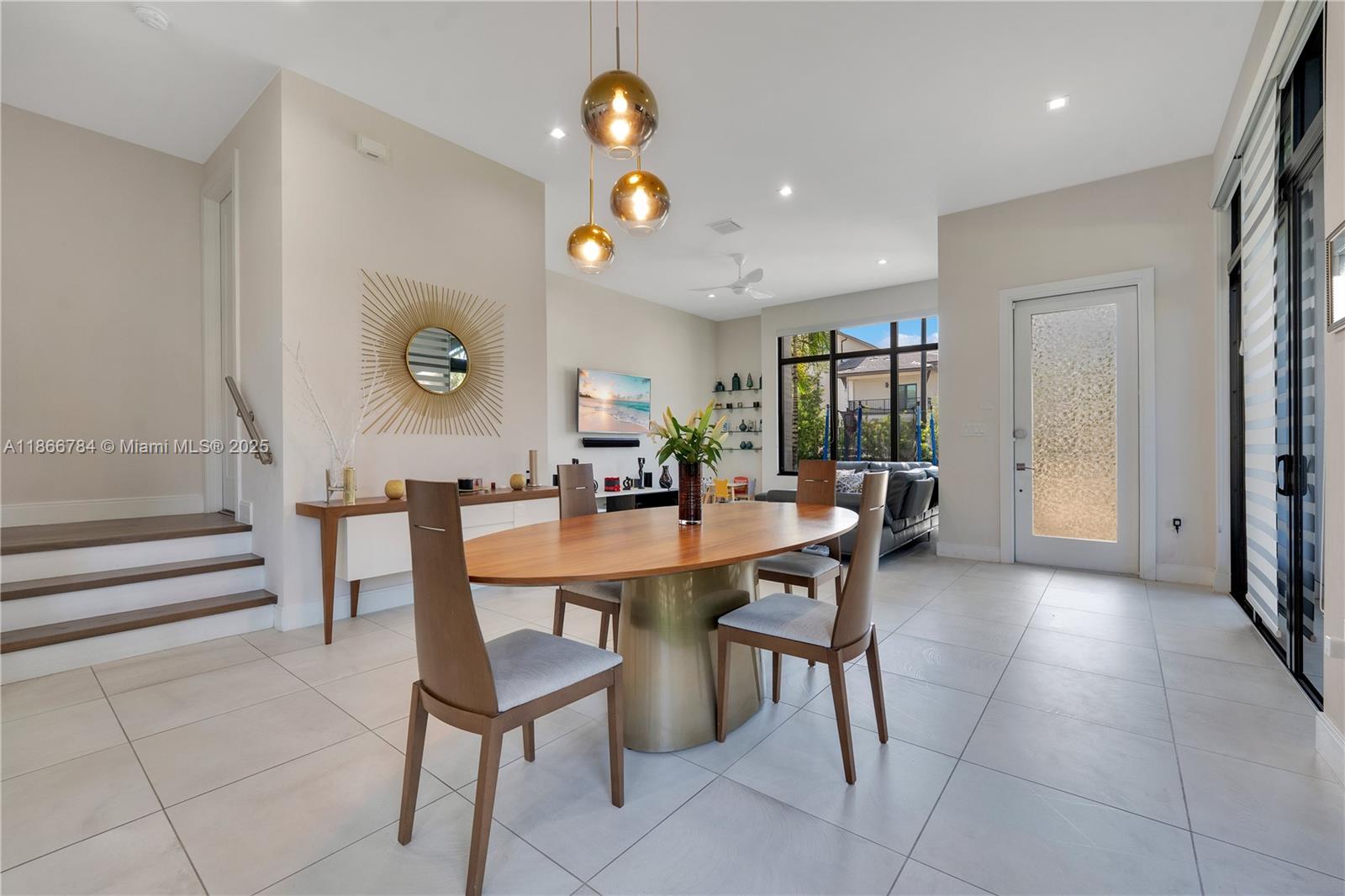 8279 NW 43rd St # 8279