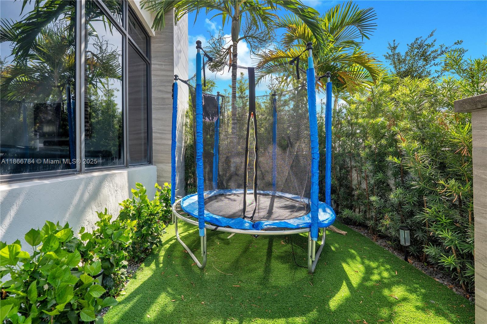 8279 NW 43rd St # 8279