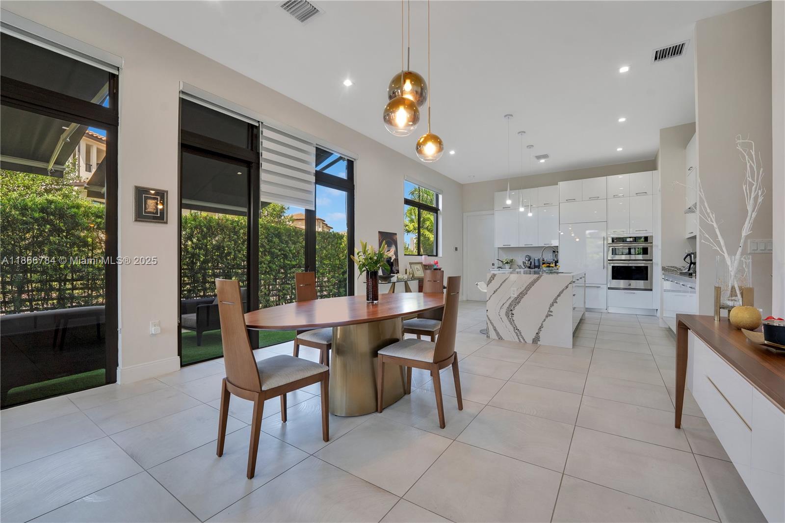 8279 NW 43rd St # 8279