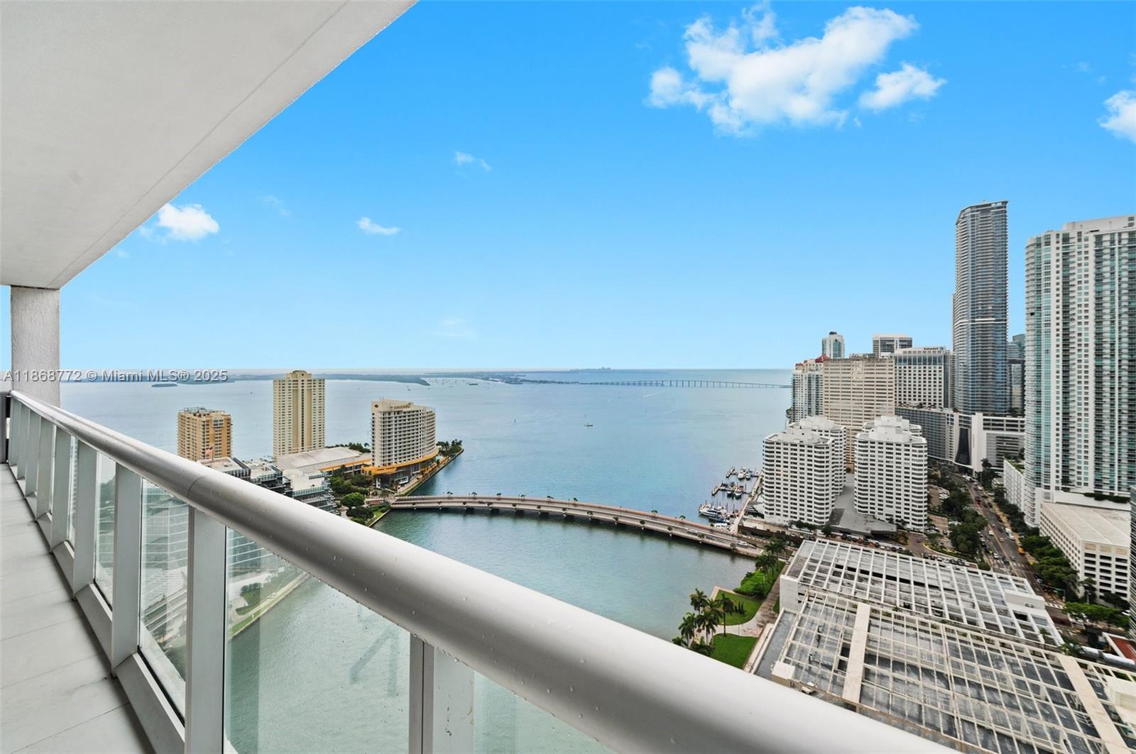 495 Brickell Ave # 3301