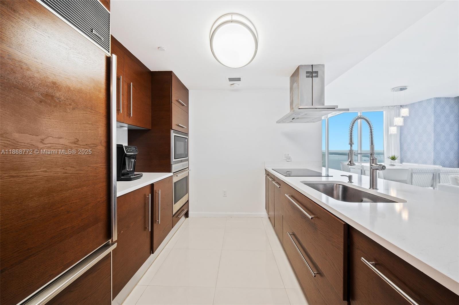 495 Brickell Ave # 3301