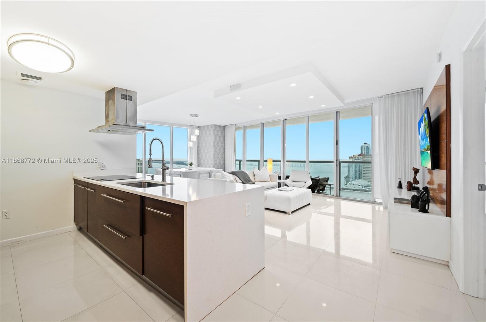 495 Brickell Ave # 3301