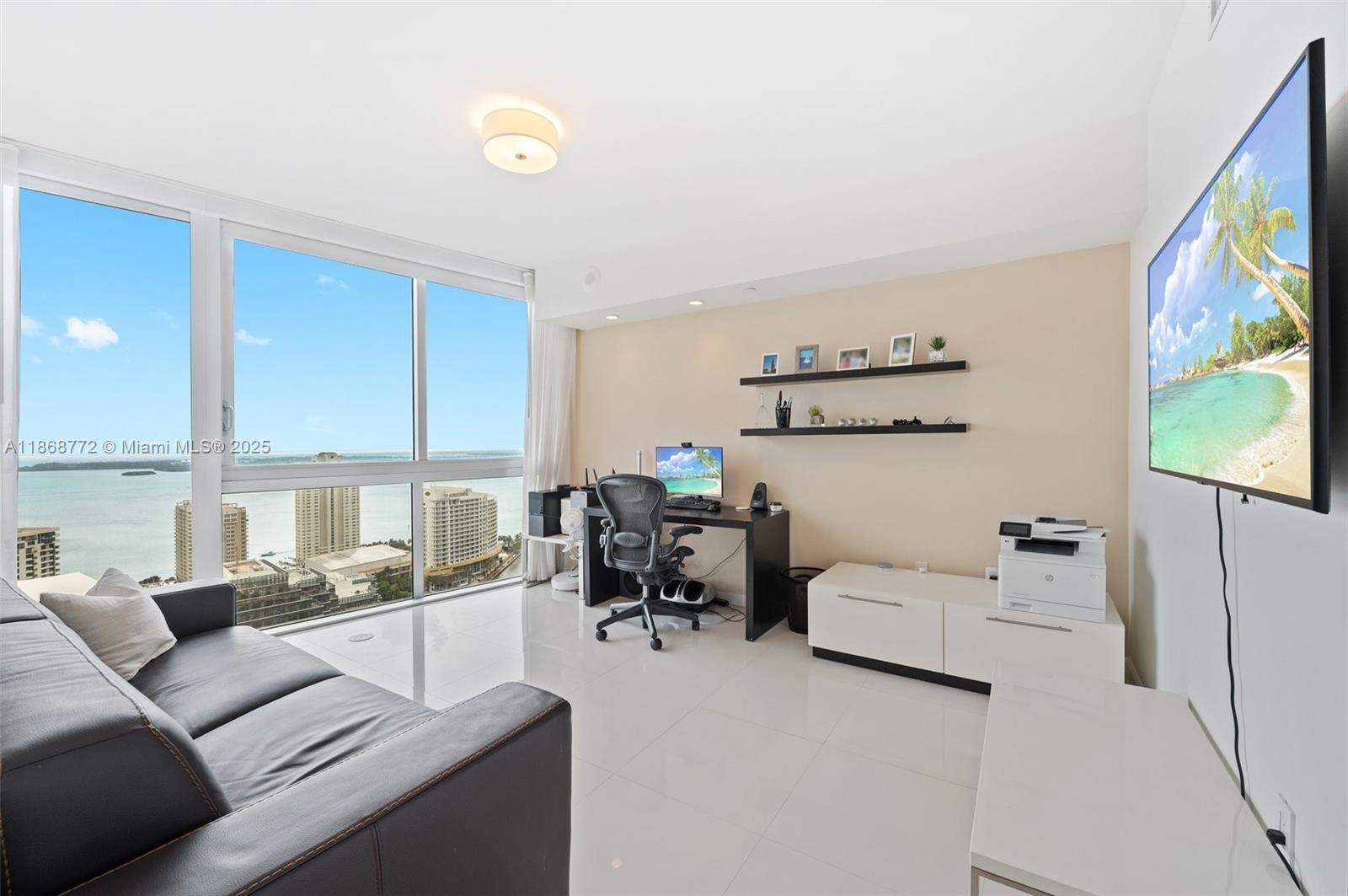 495 Brickell Ave # 3301