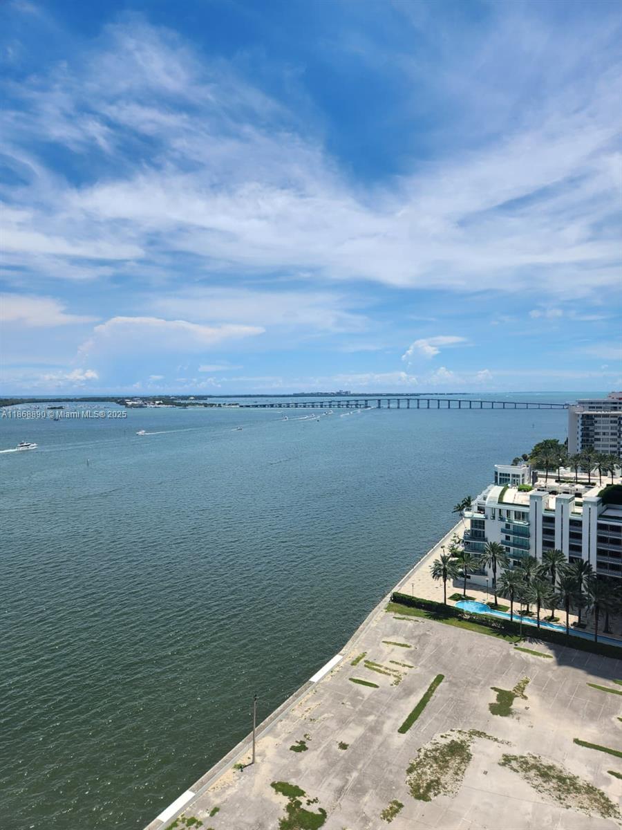 1155 Brickell Bay Dr # 1807